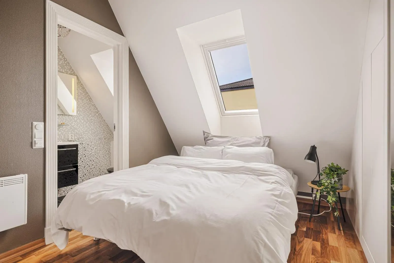 Dinbnb Apartments L 50M To Bryggen L 16 Guest L 3 Apt L Balcony L View Bergen